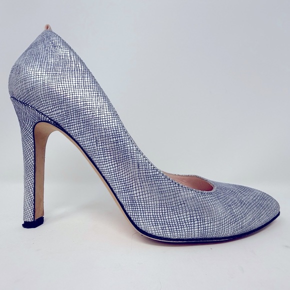 SJP by Sarah Jessica ParkerLady Pumps in Cracked Silver Size 36.5 EU 6-6.5 US